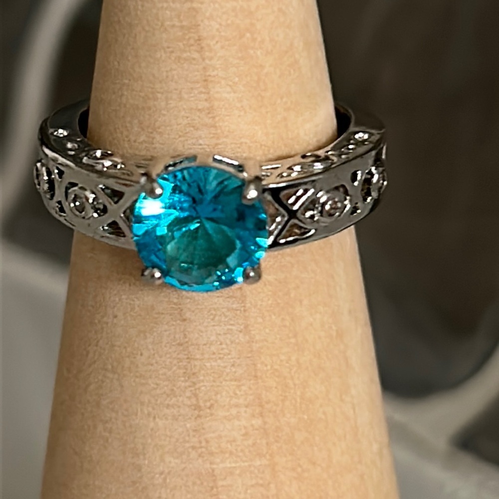 Blue stone ring size 7, new